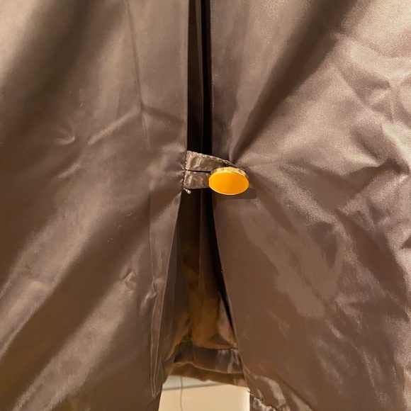 Oltre Brown Satin Shimmer Trench Coat - Size 6 - Picture 5 of 10
